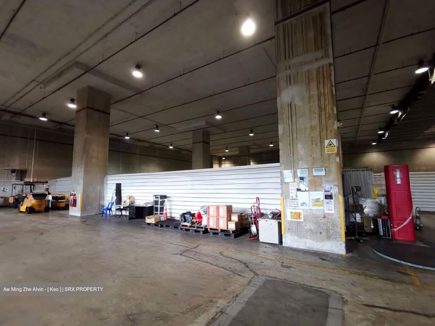 Jalan Buroh (D22), Warehouse #566120901